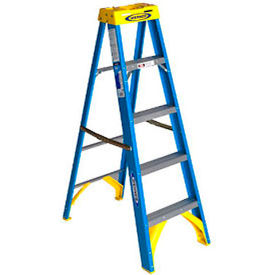 5' Fiberglass Step Ladder w/ Plastic Tool Tray - 6005