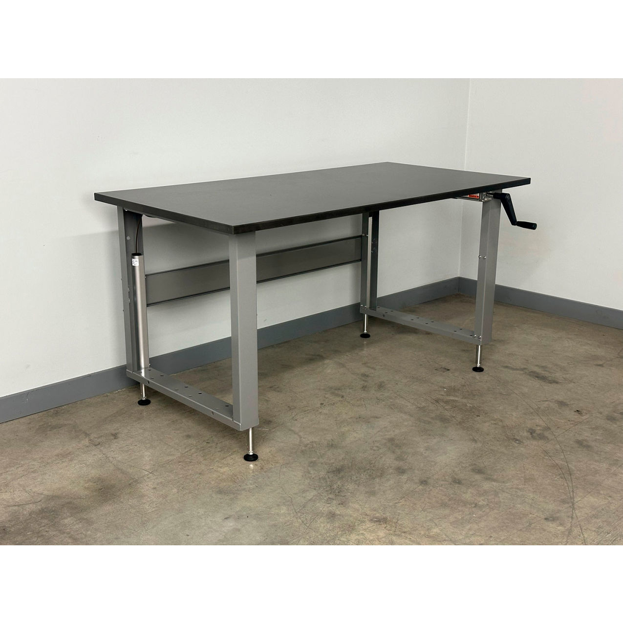 4000 Manual Hydro Lift Adj. Height Workbench, 60 x 36", Phenolic Beveled Edge, Gray