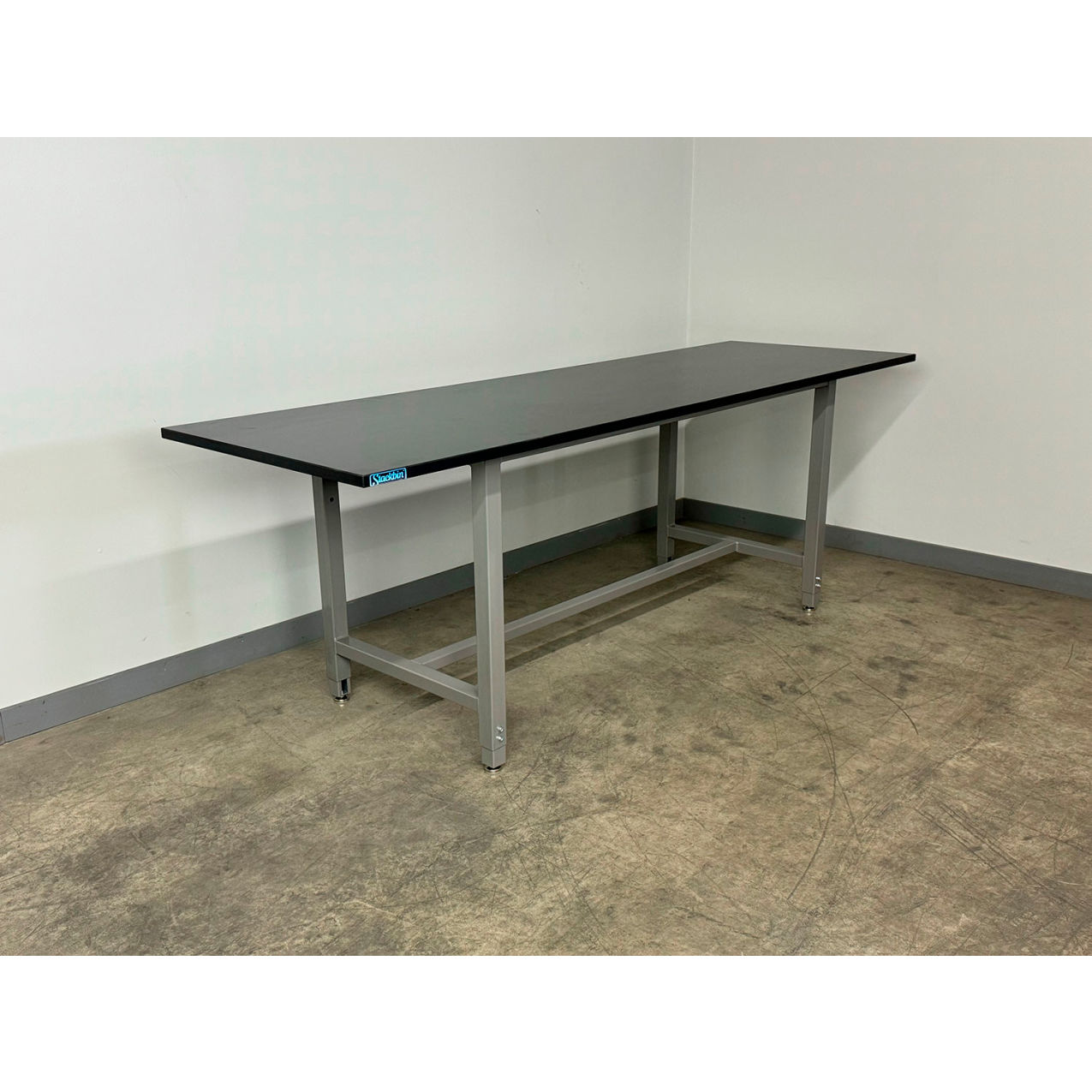 1005 Adjustable Height Workbench, 96 x 30", Lab Grade Phenolic Beveled Edge, Gray