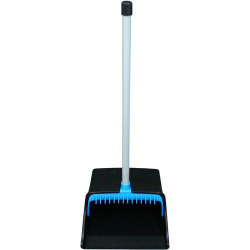 Dustpan, Lobby, Standing